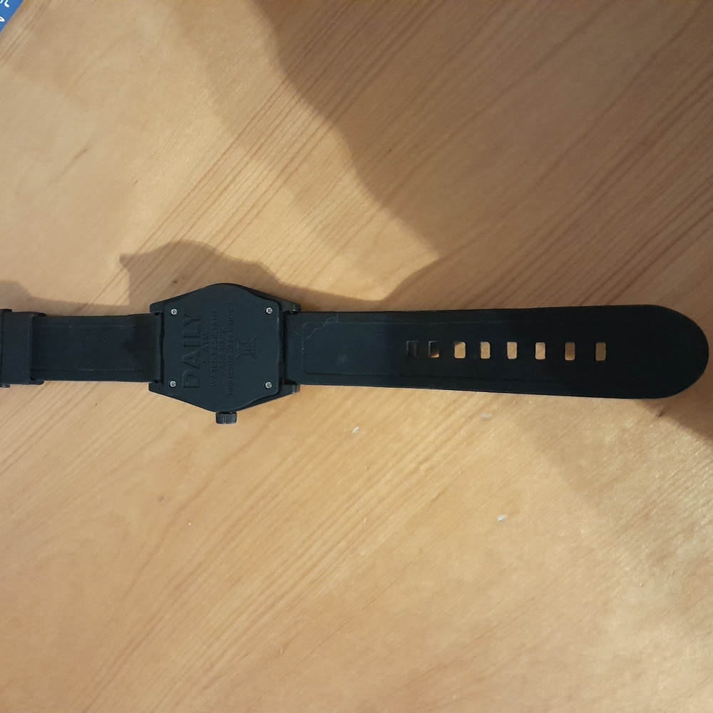 Brand New Neff Daily Watch - Picture 3 of 6